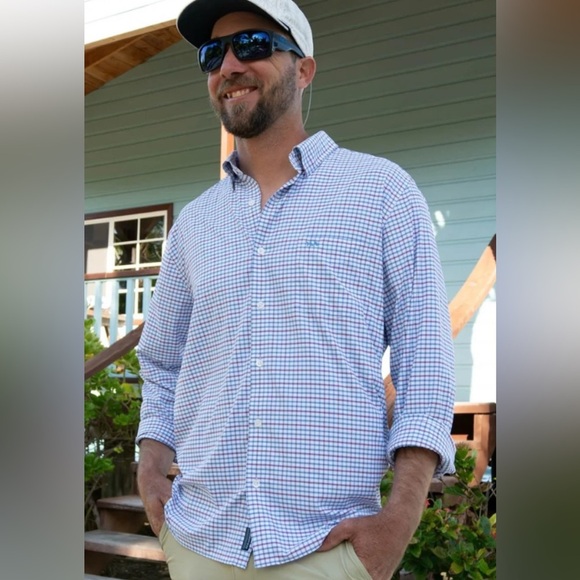 FISHHIPPIE Blue Casual Button Down Shirt with Checkered Pattern - Picture 1 of 8